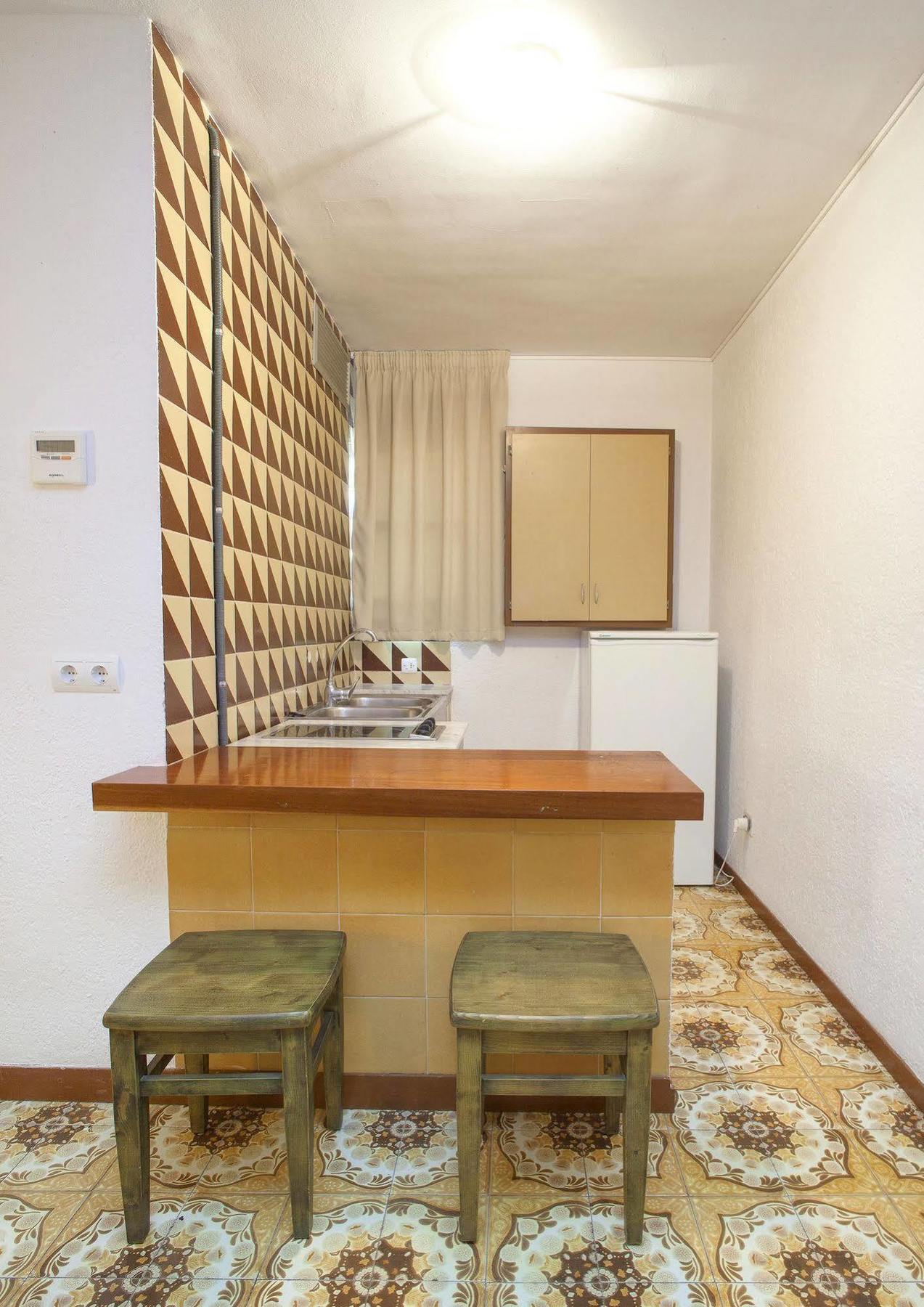 Apartamentos Bon Lloc Santa Eularia des Riu Ngoại thất bức ảnh